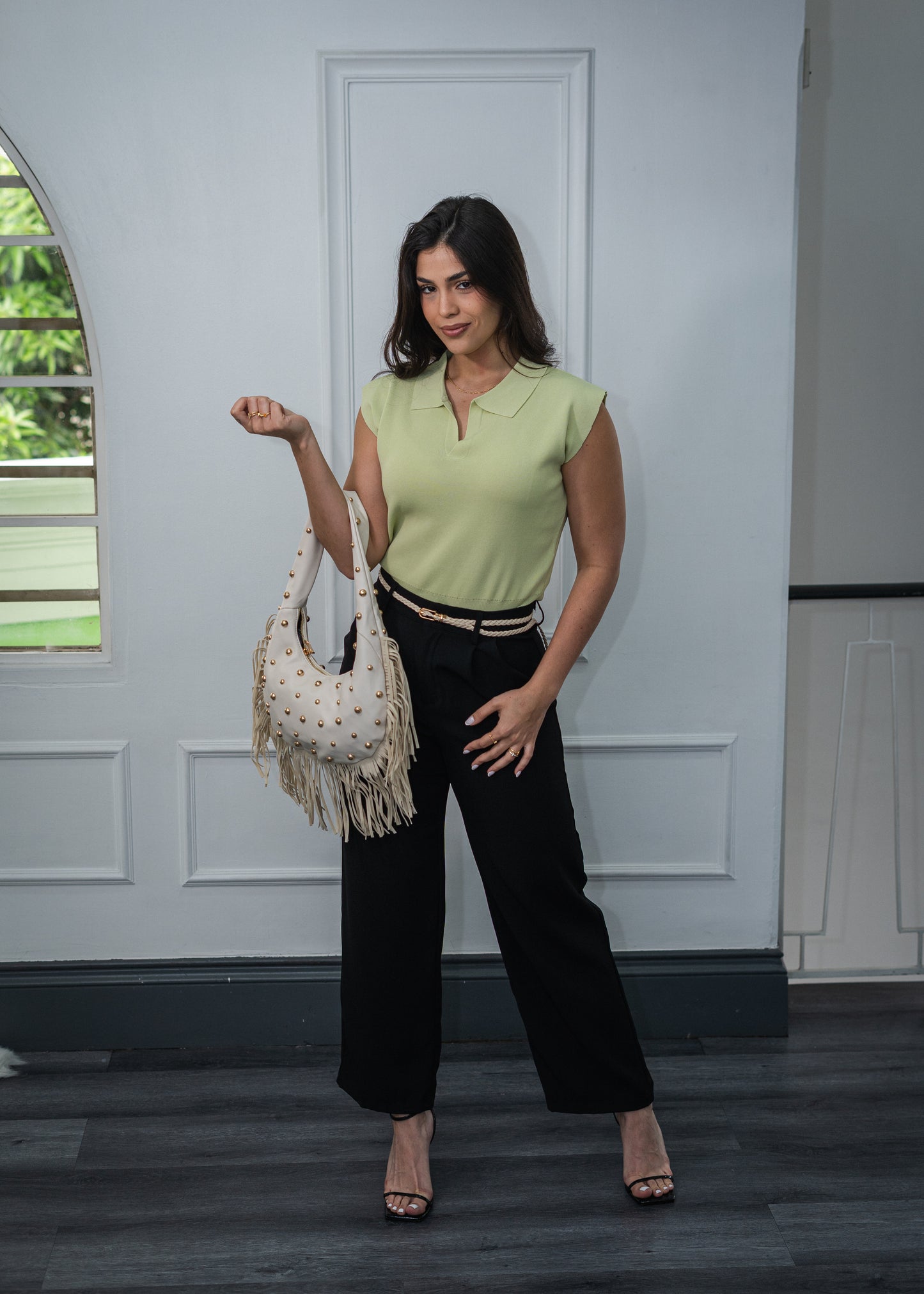 Blusa cuello V sin mangas