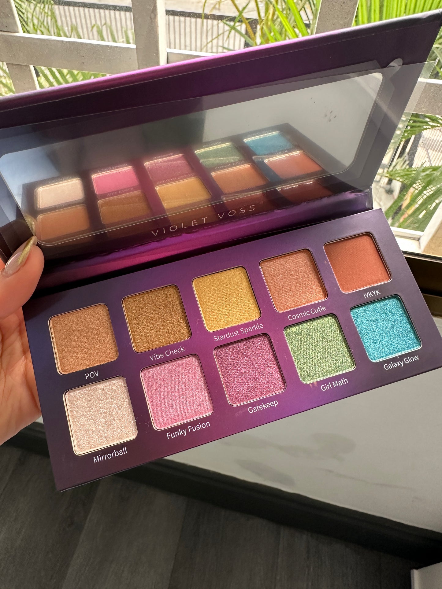 Paleta de sombras Violet Voss