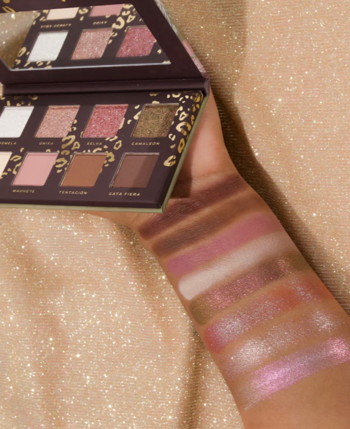 Desnudeas exotica pressed pigment palette