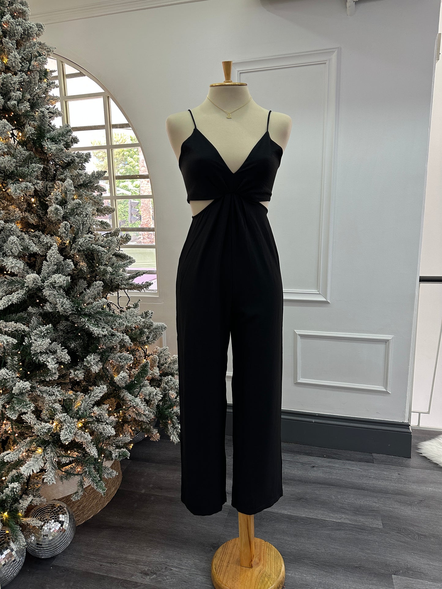 Jumpsuit cut out