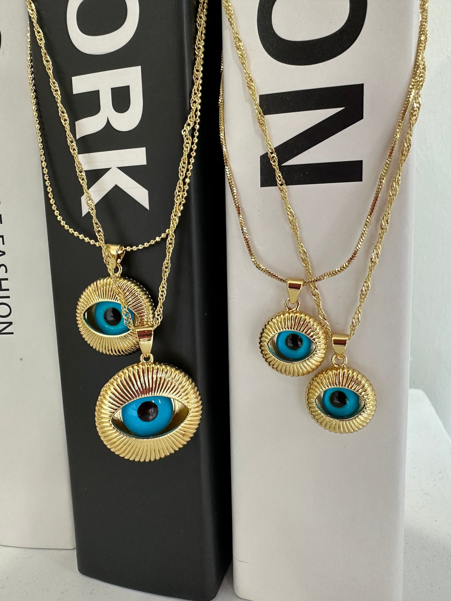 Collar ojo turco