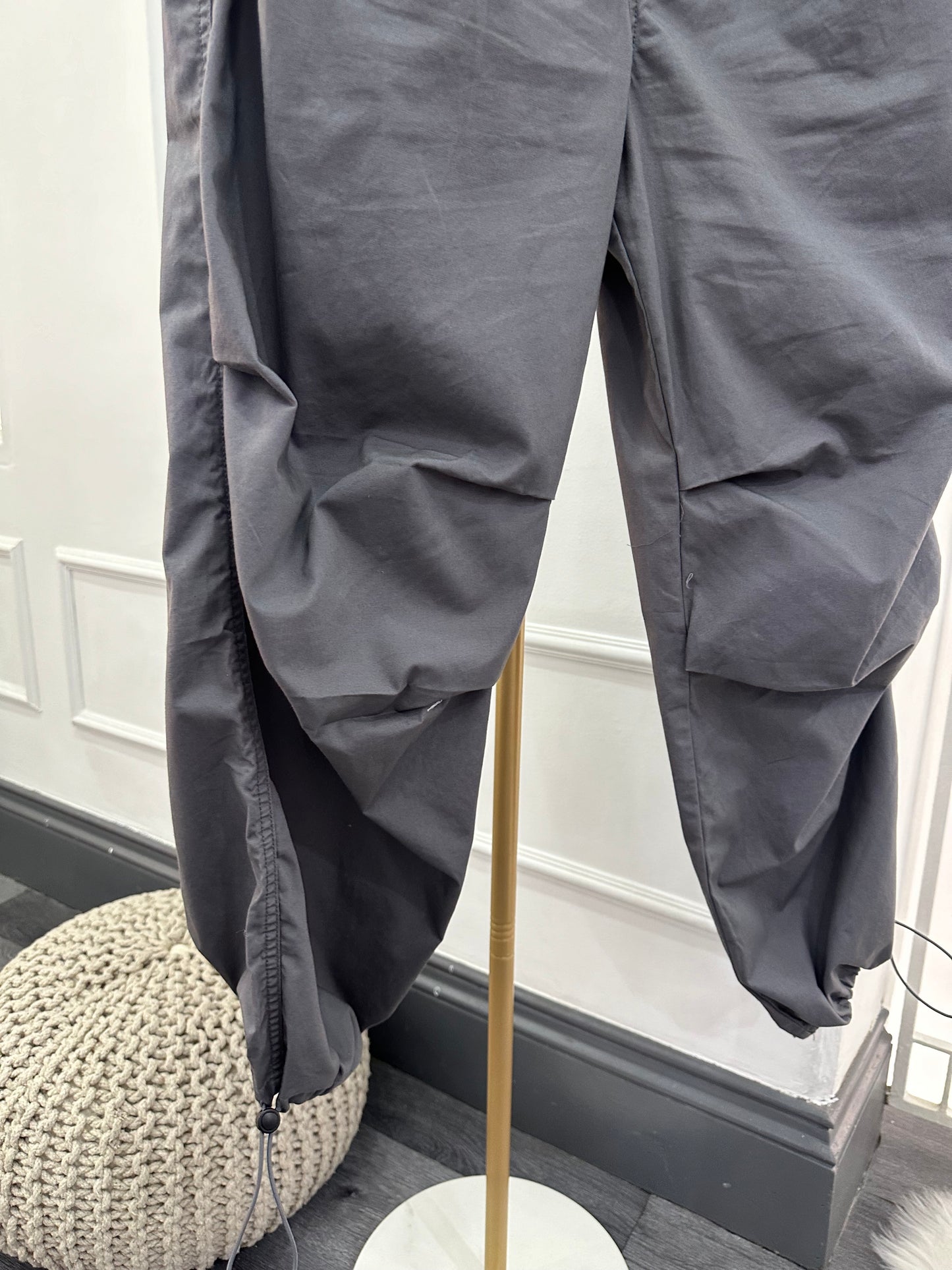 Pantalón parachute