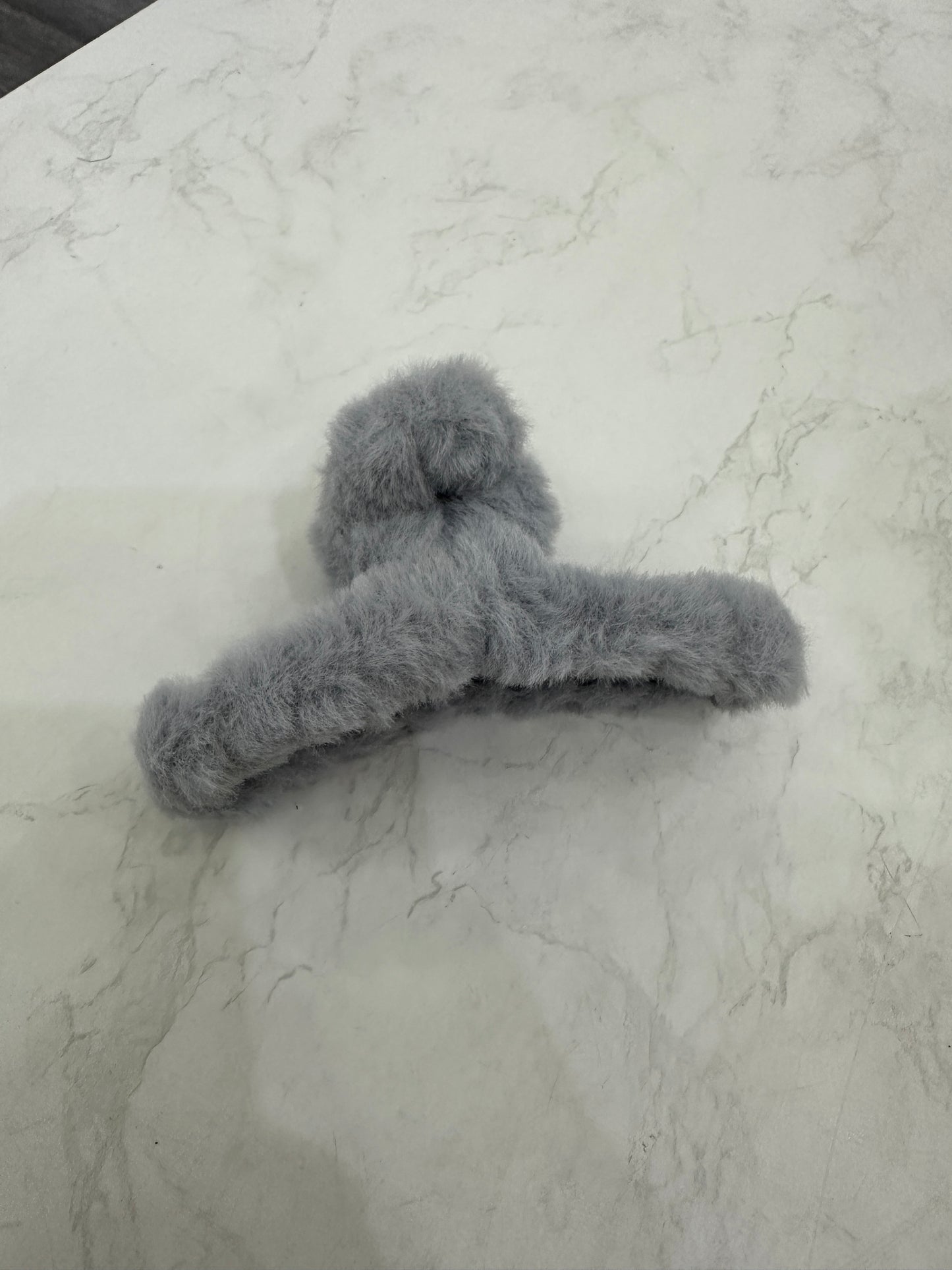 Pinzas felpudas para el cabello