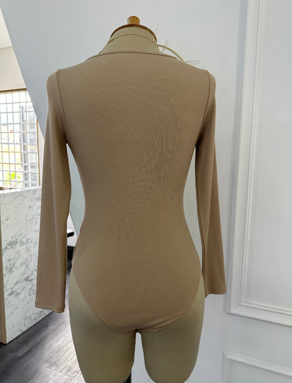 Body manga larga canalé