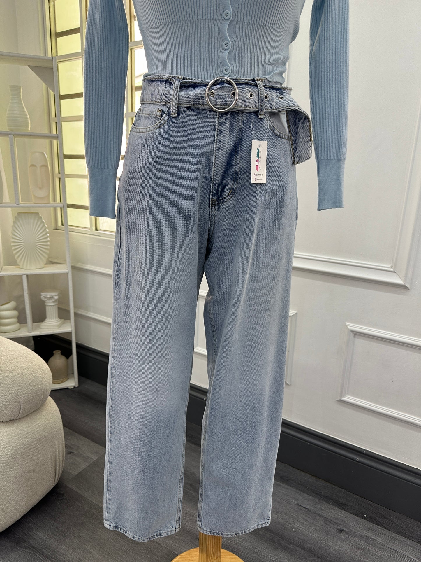 Jean light blue + cinturón
