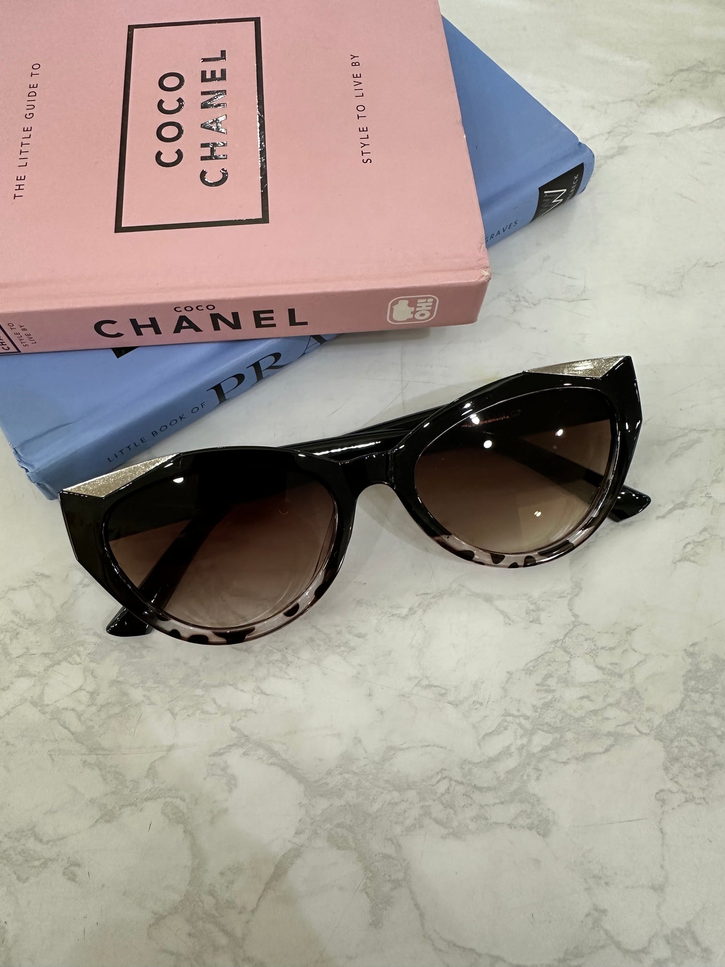 Lentes de sol variados