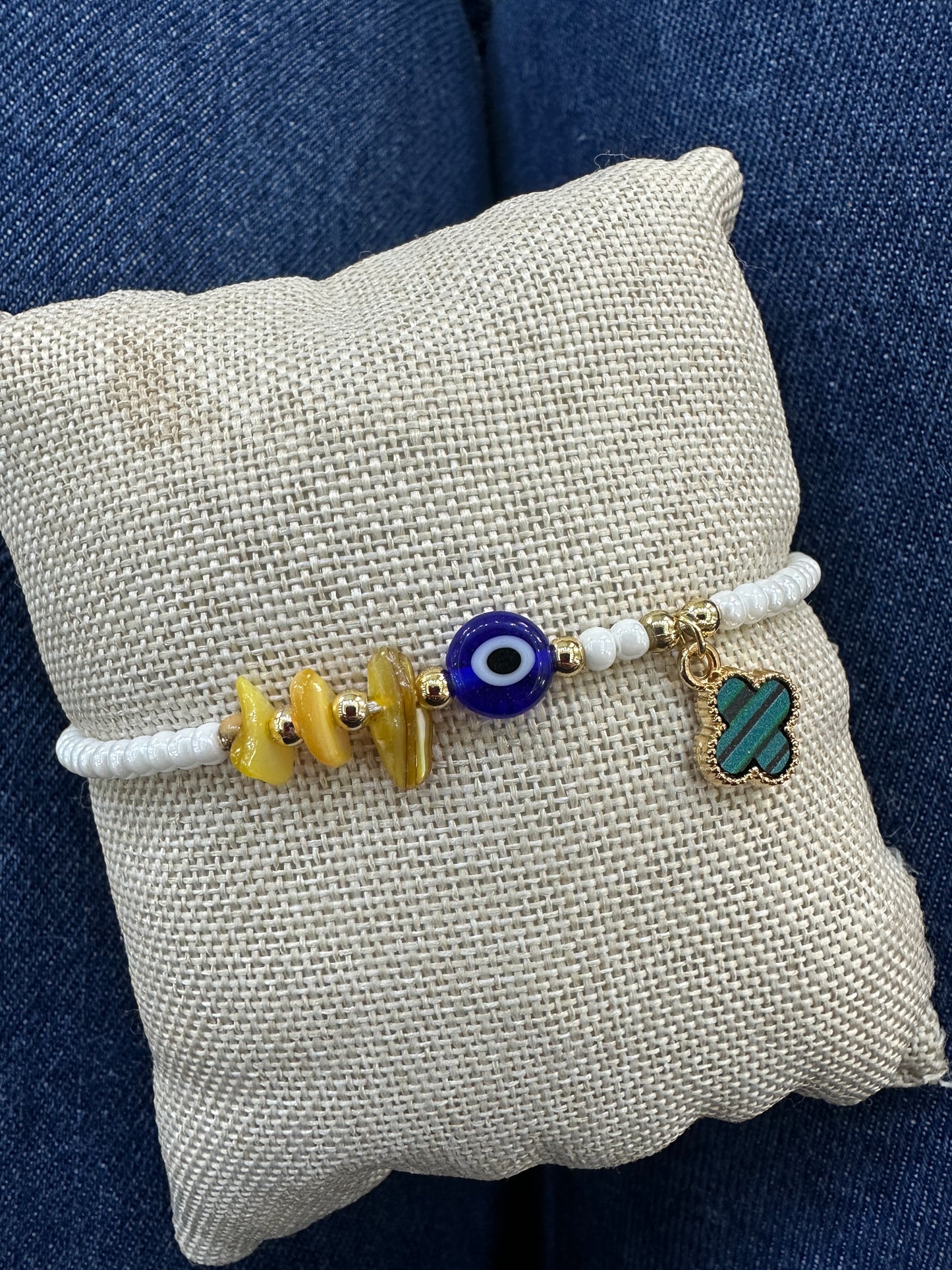 Pulseras variadas