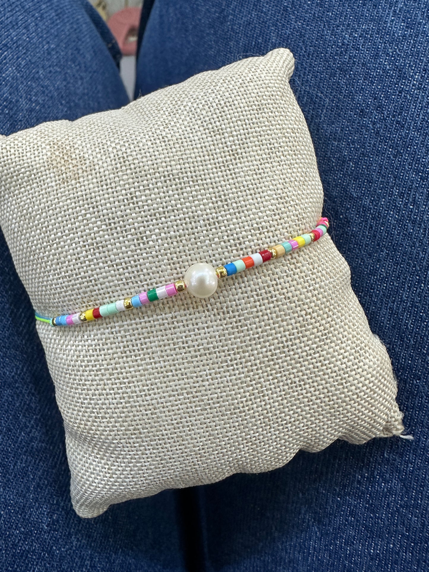 Pulseras variadas