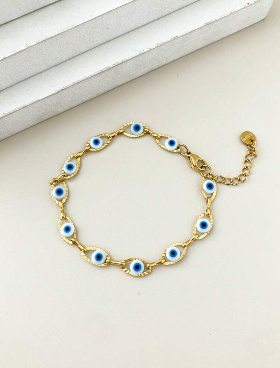 Pulseras variadas
