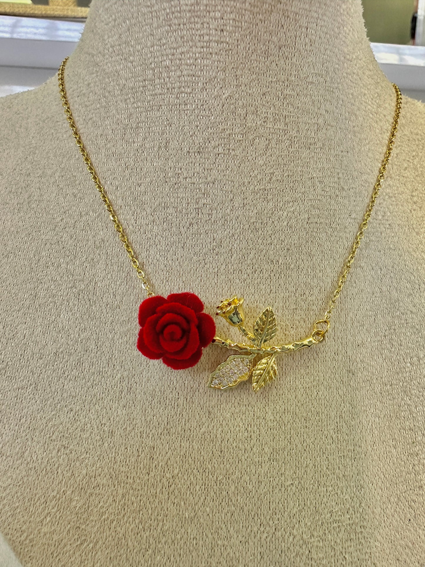 Collares variados “Nueva llegada”