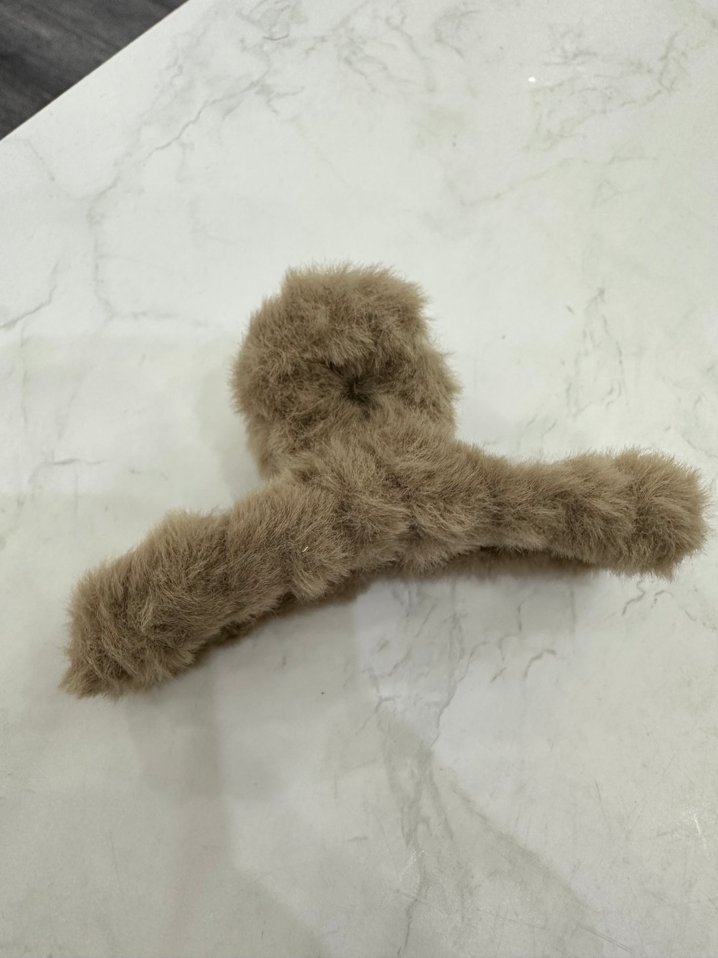 Pinzas felpudas para el cabello
