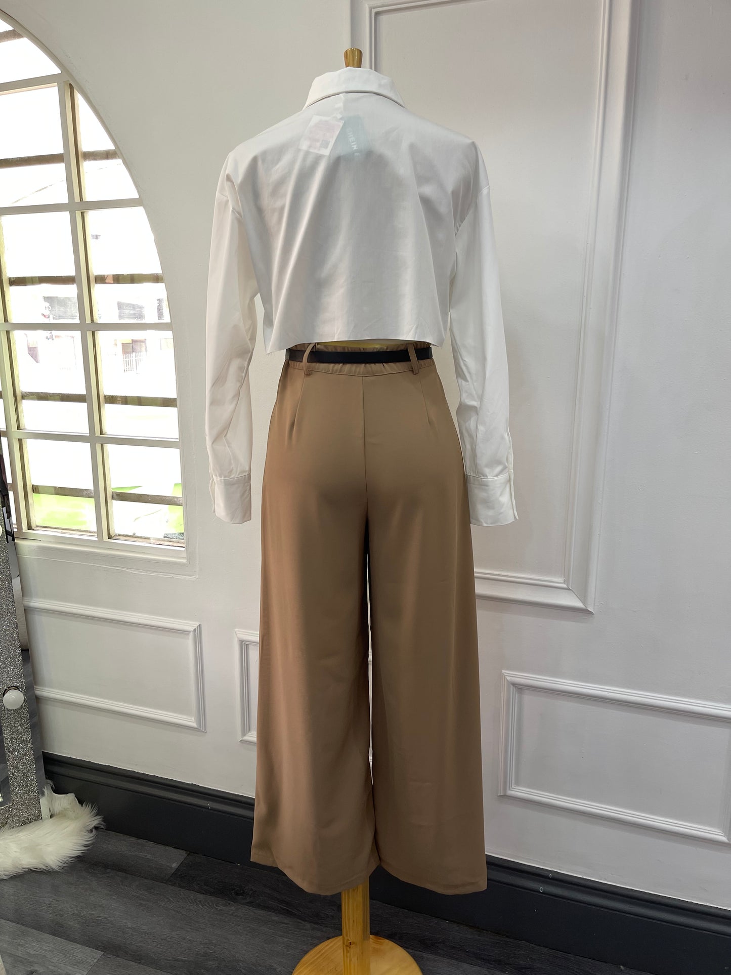 Pantalón con cinturón