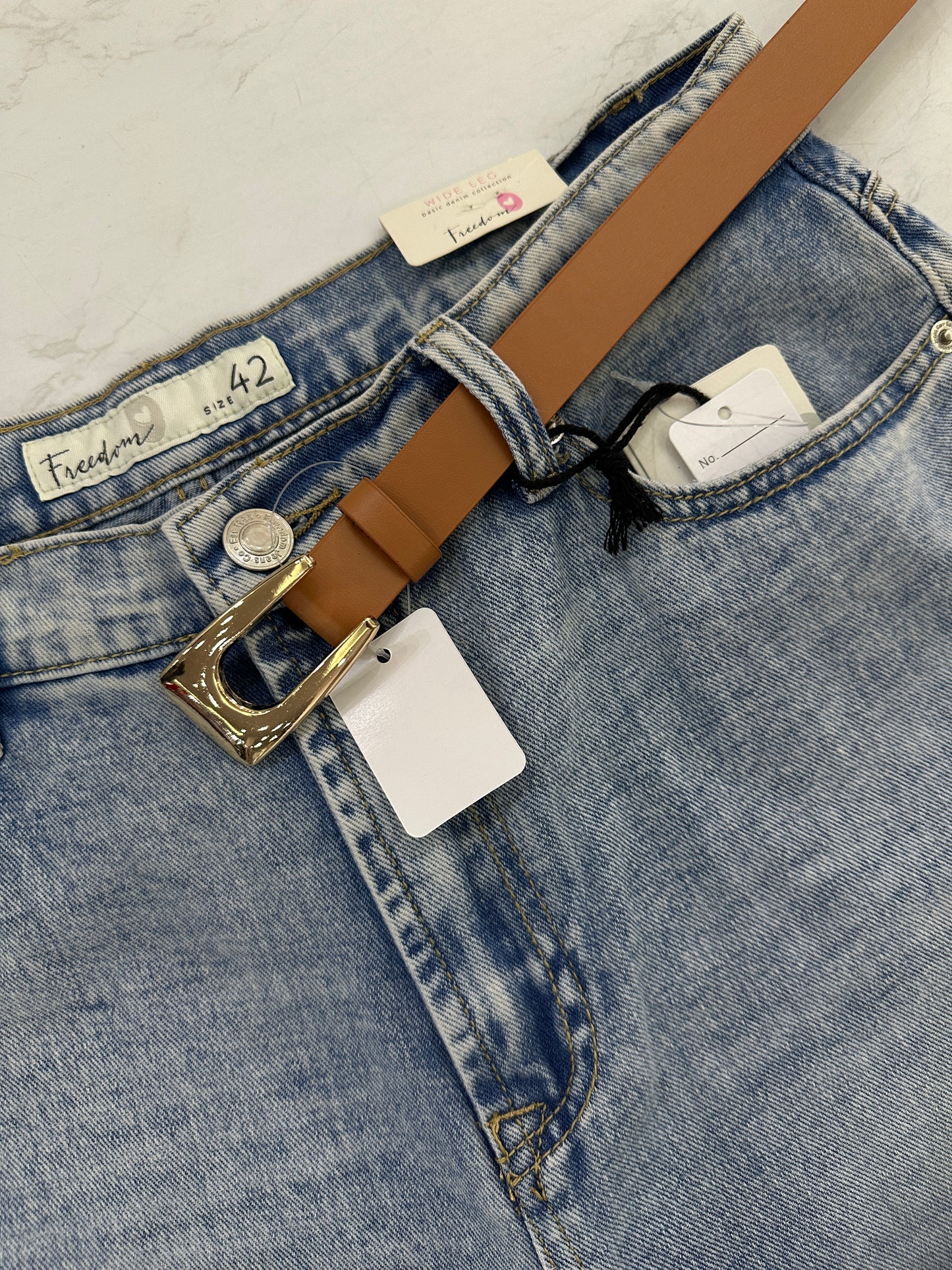 Cinturones variados