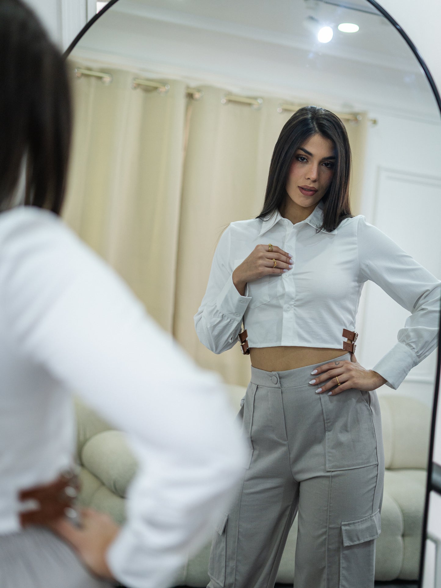 Camisa casual con correas
