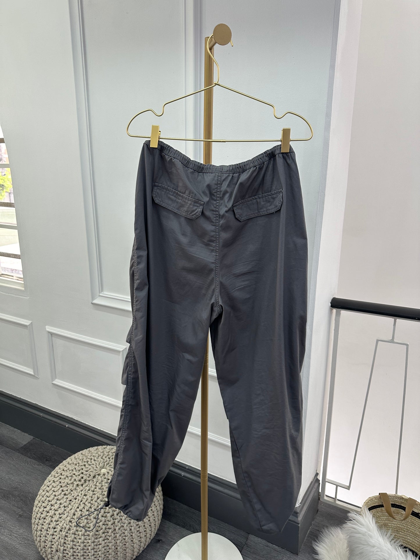Pantalón parachute
