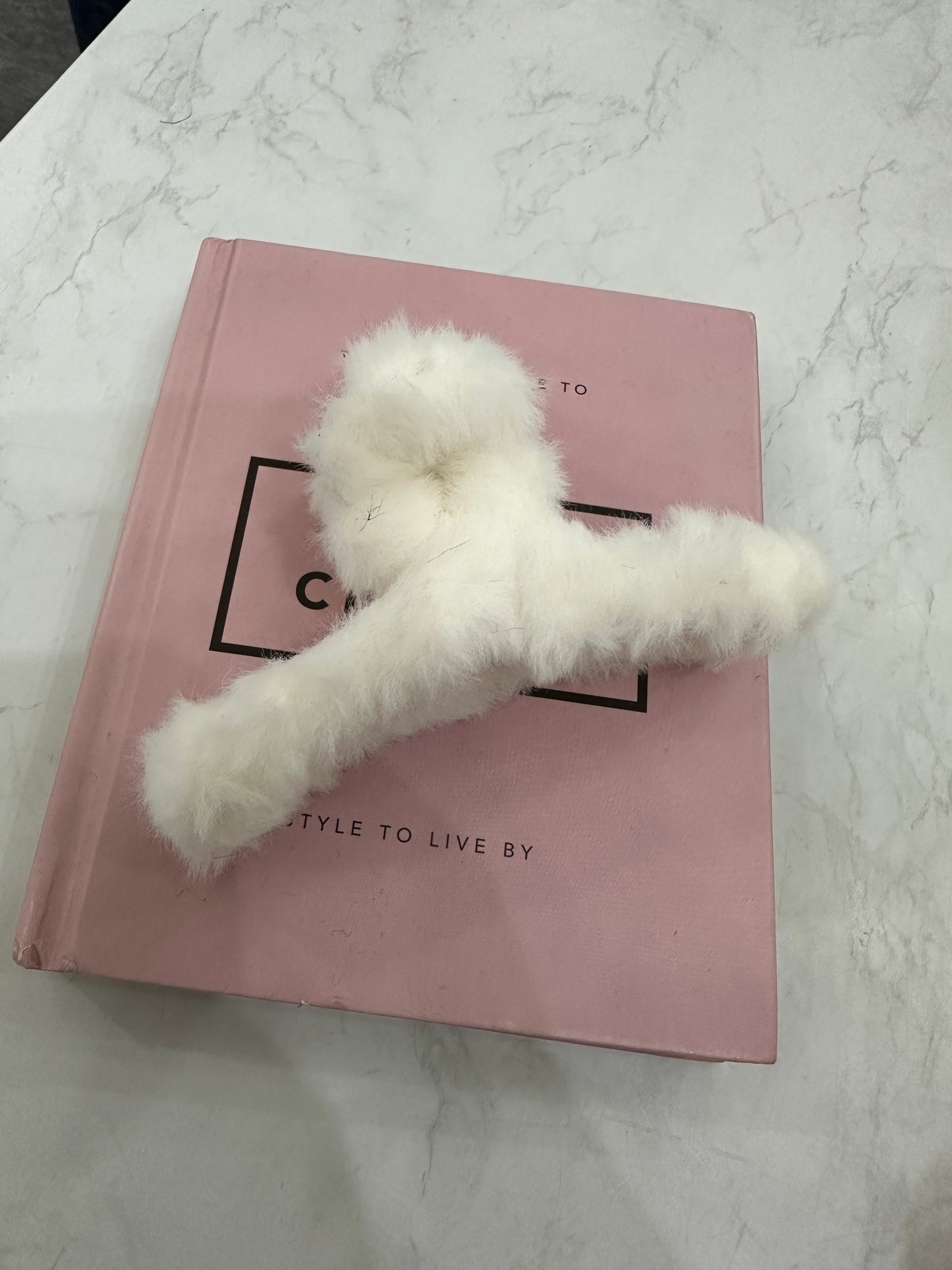 Pinzas felpudas para el cabello