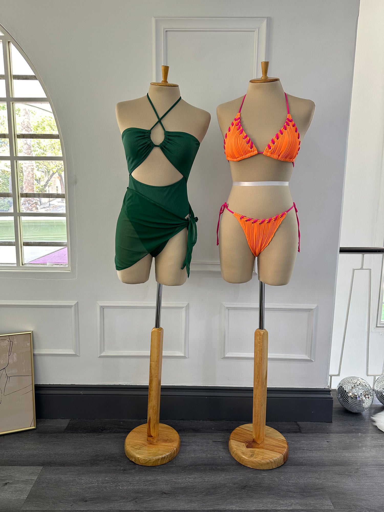 Bikinis y Complementos