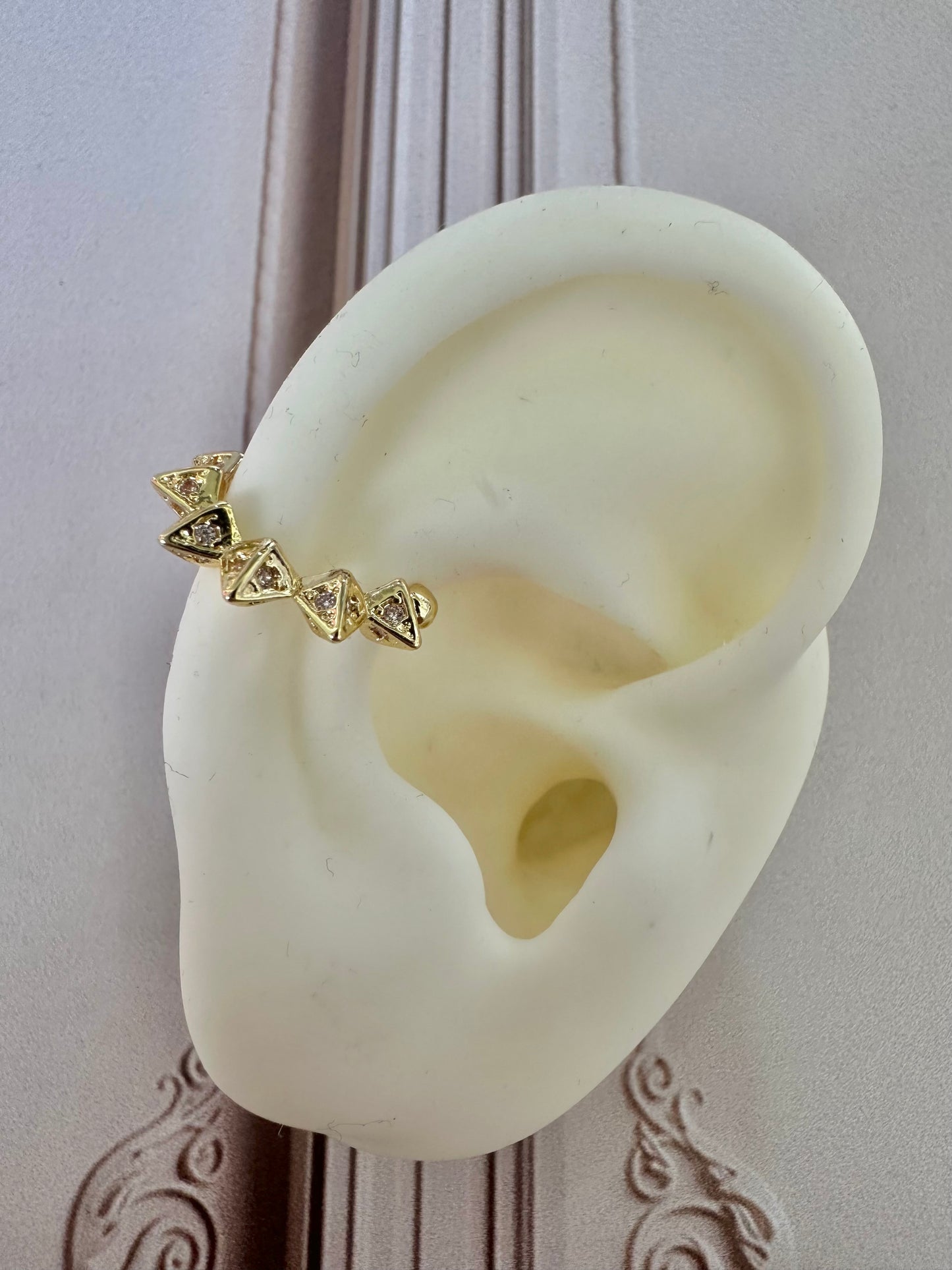 Ear cuff pequeños variados