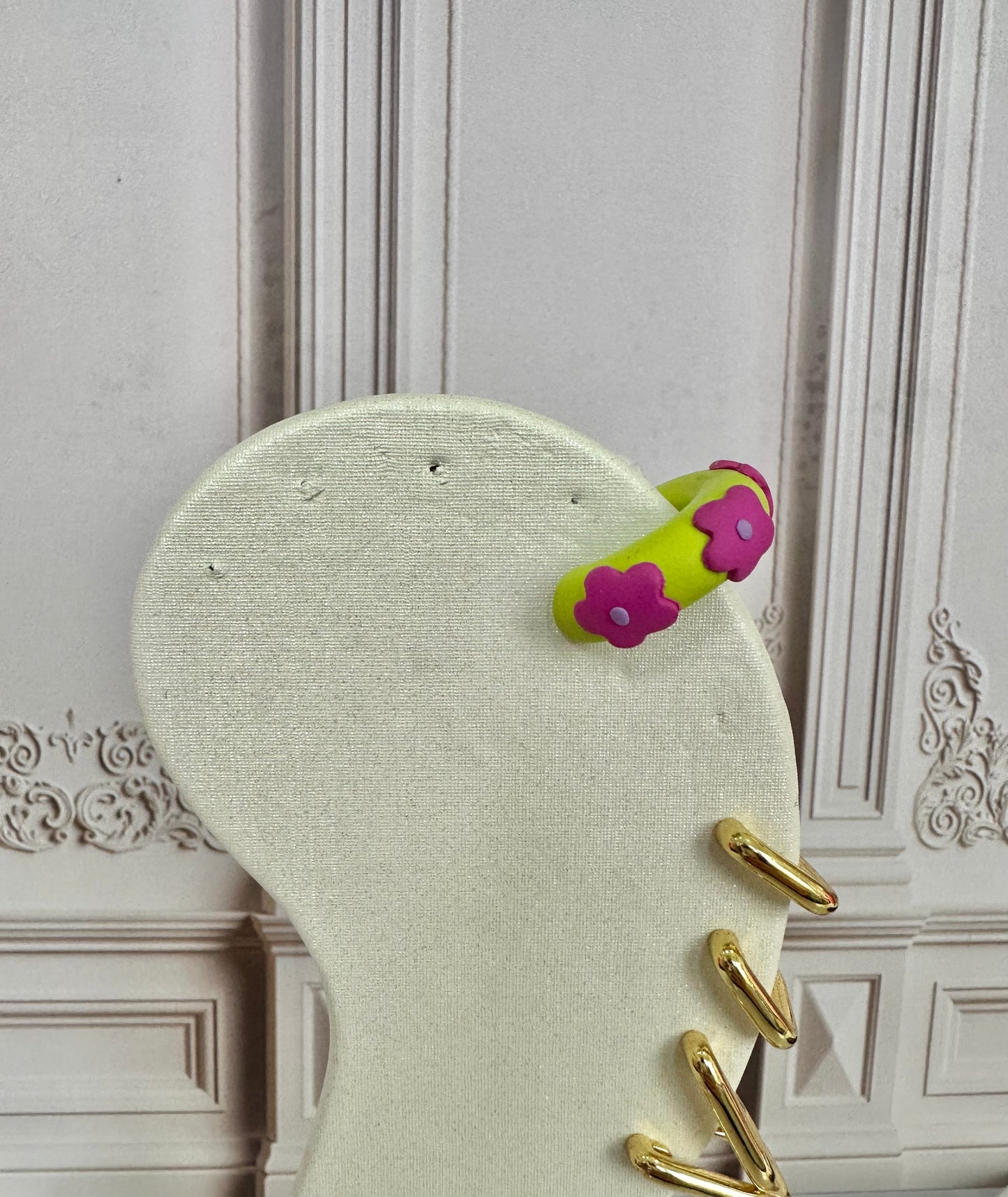 Ear cuff silicona