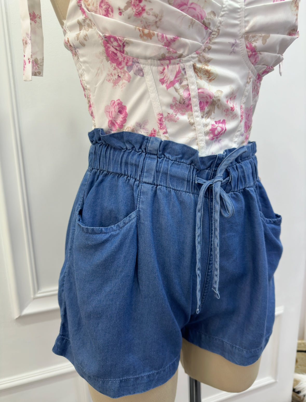 Short denim holgado