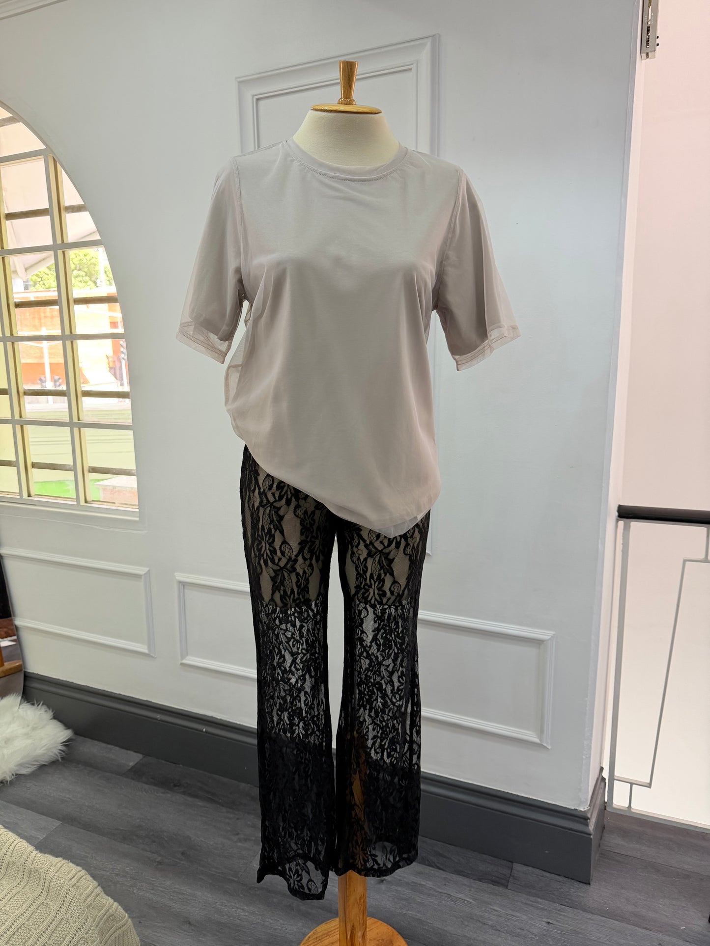 Pantalón de encaje