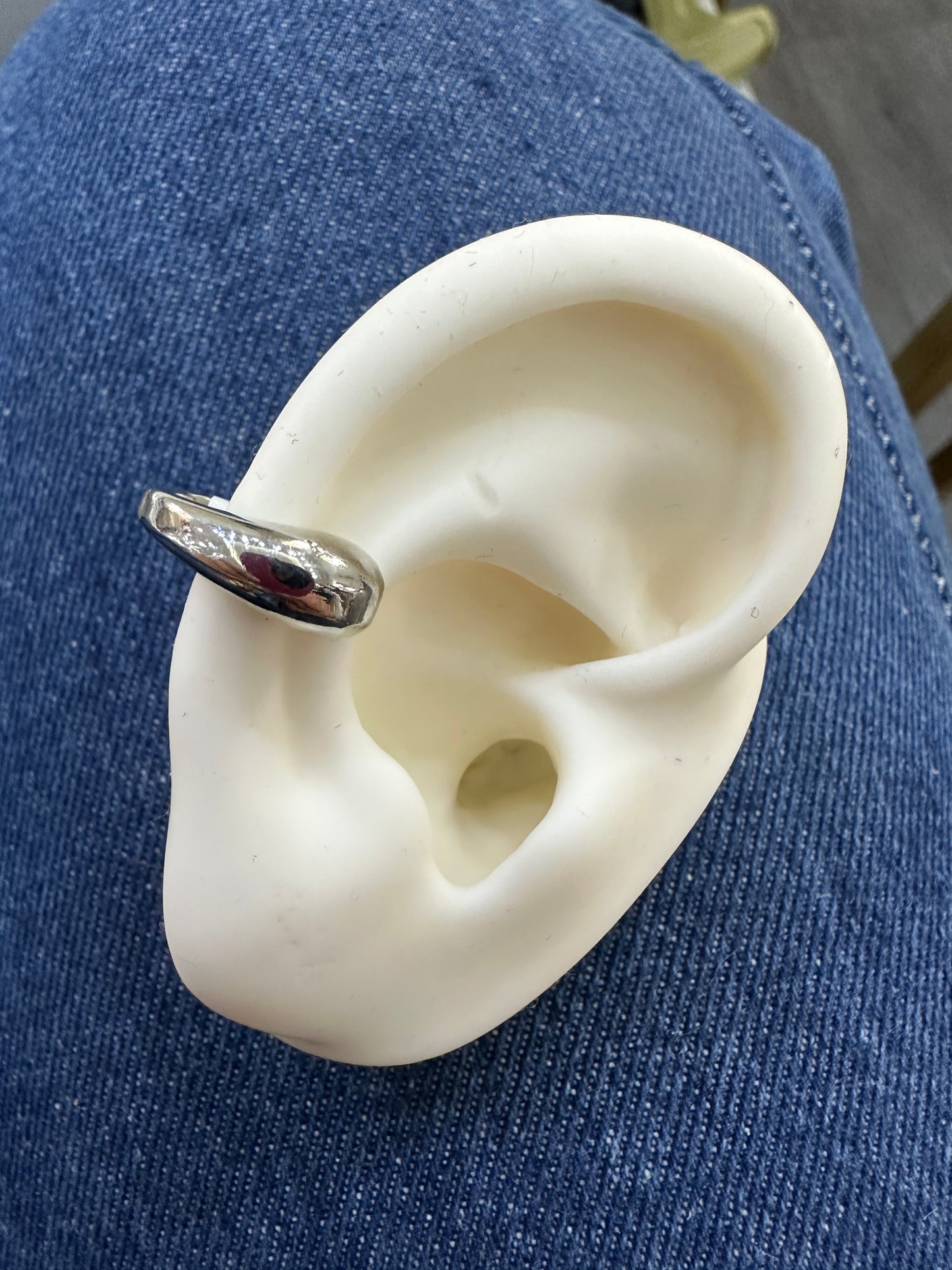 Ear cuff plateados