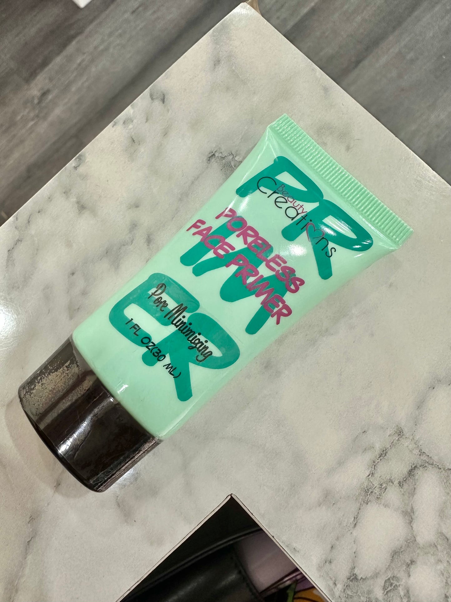 Beauty Creations - Imprimación facial sin poros