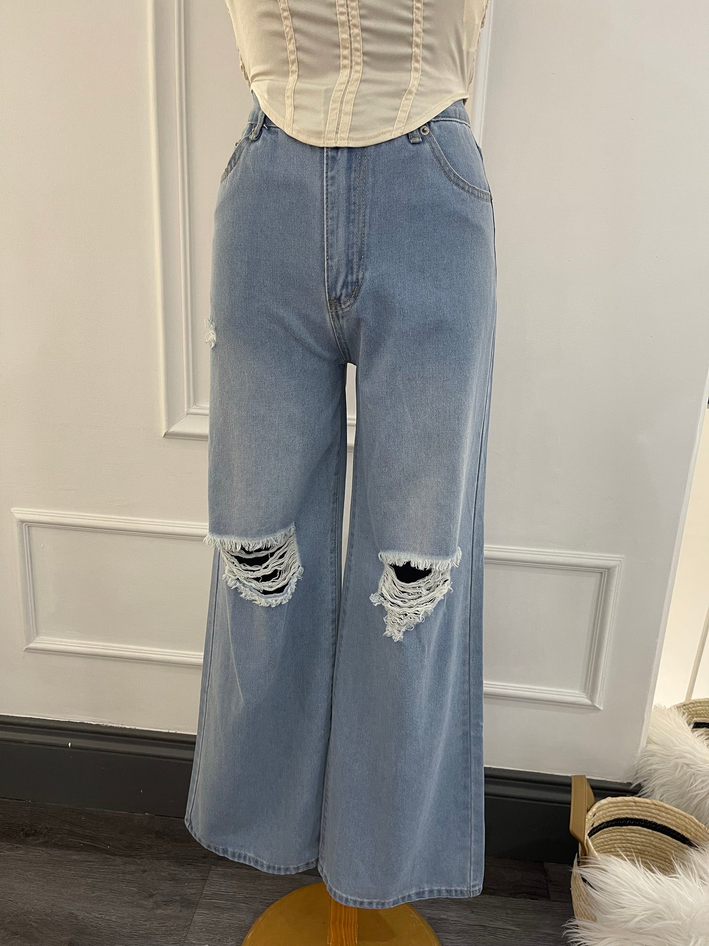 Wide leg jean