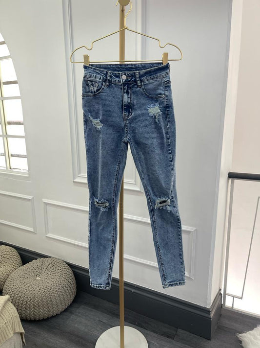 Skinny Jean destroyed