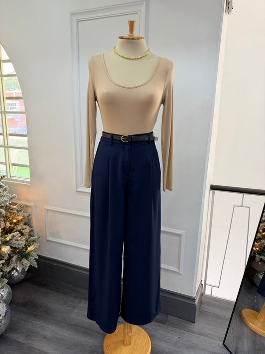 Pantalón casual con cinturón