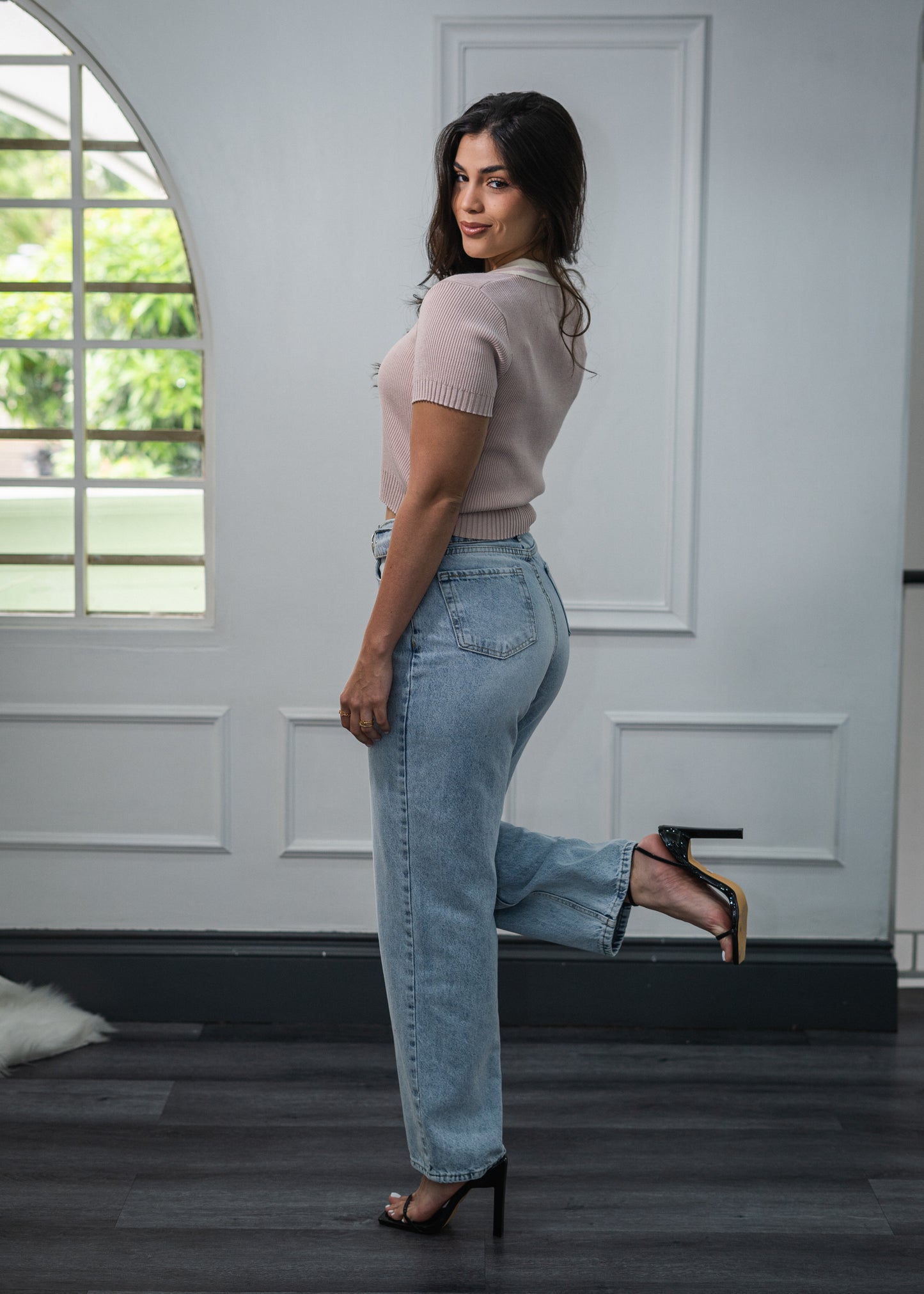 Blusa cuello V manga corta