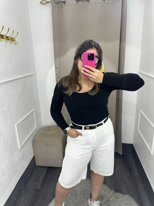 Bermuda denim con cinturón