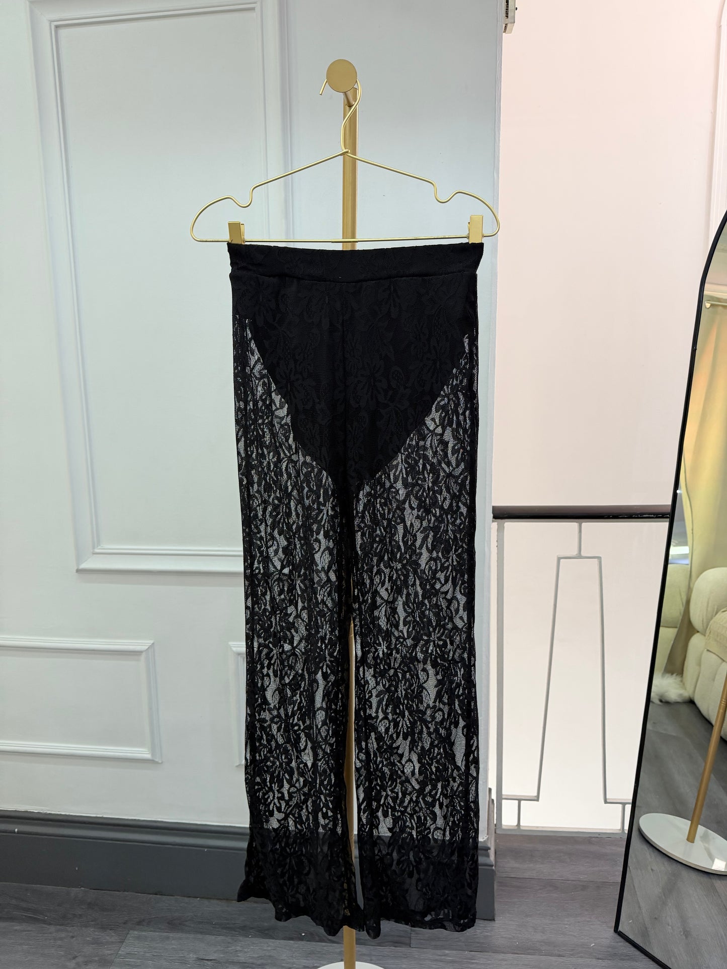 Pantalón de encaje
